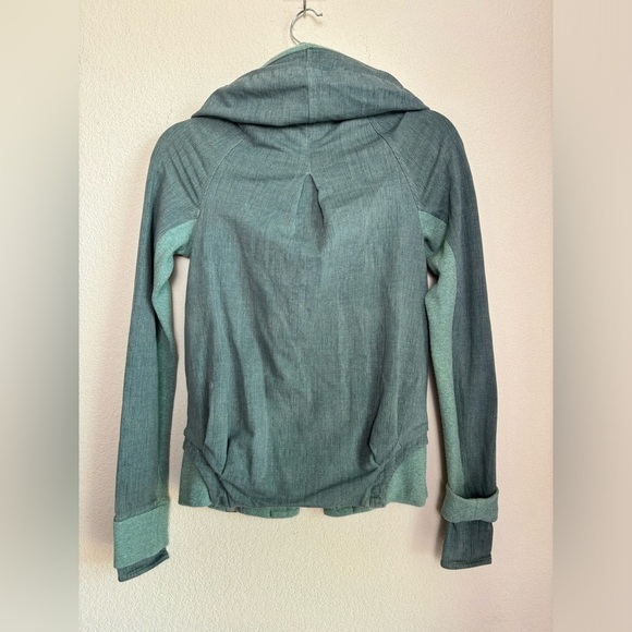 Lululemon To Class Jacket in Burlap Texture Deep Shore Heathered  Earl Grey 2 - Picture 5 of 8